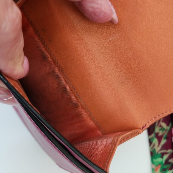 Valentino Garavani Rockstud Smooth Leather Bifold Wallet - Picture 8 of 15